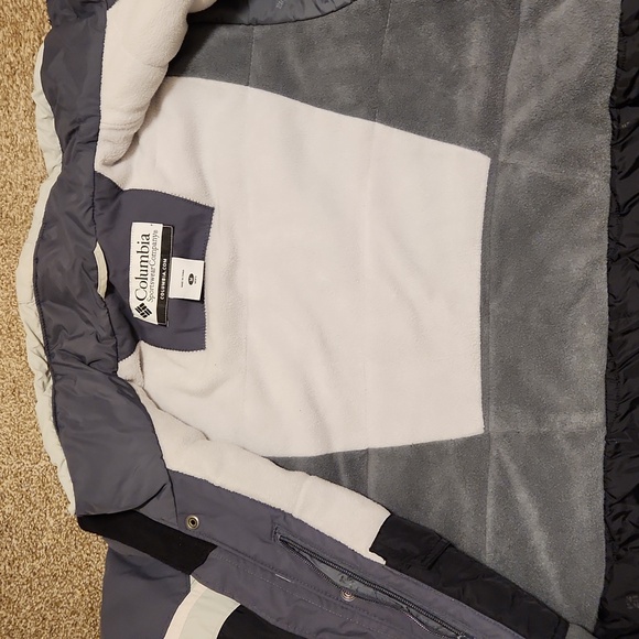 Men's Winter Jacket (M) - Picture 10 of 12